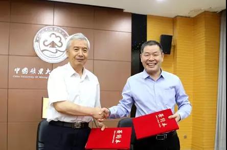 達(dá)內(nèi)教育集團(tuán)與中國礦業(yè)大學(xué)銀川學(xué)院產(chǎn)學(xué)合作協(xié)同育人項(xiàng)目簽約